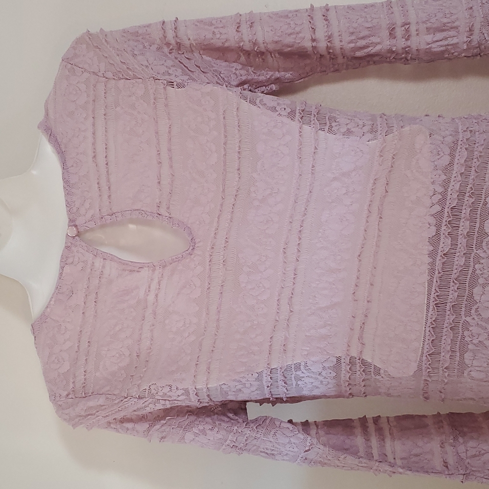 Jessica Simpson Maternity Top - Picture 2 of 3